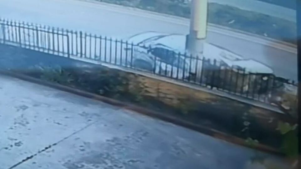 3 kişi hayatını kaybetti! Korkunç kaza kamerada!