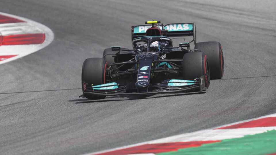 Bottas'a 3 sıra ceza
