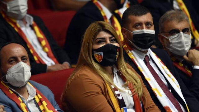 Başkan Berna Gözbaşı'ya güvenoyu