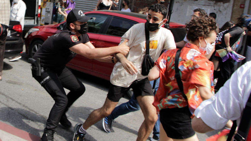 Taksim'de polis müdahalesi