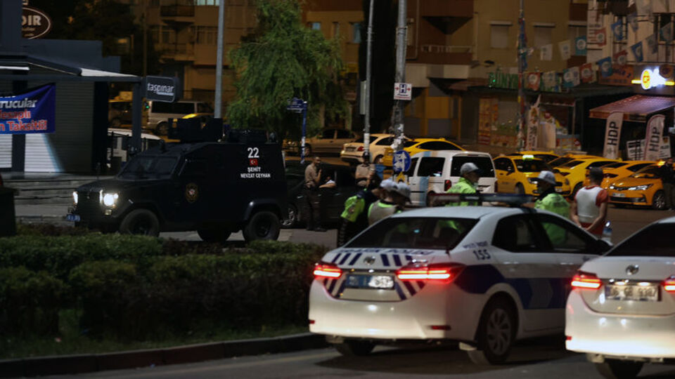 'Dur'madı, polise ateş açtı!