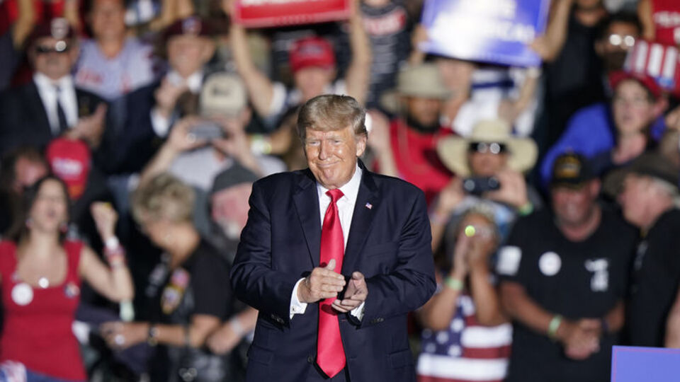 Trump sahalara döndü: Amerika'yı geri alacağız!