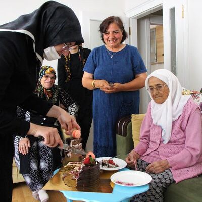 3 padişah, 12 cumhurbaşkanı gördü