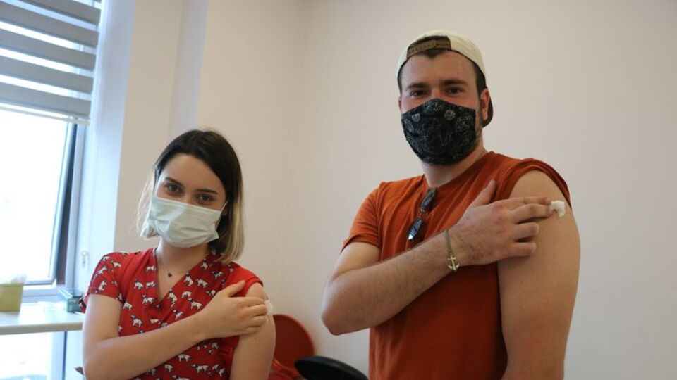 Hangi aşı daha etkili? Biontech mi, Sinovac mı?