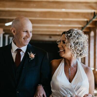 12 yıllık eşiyle evli olduğunu unuttu, tekrar evlendi!