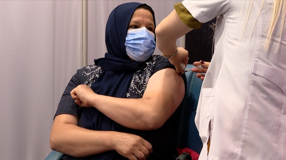 AVM'de yerinde aşılama uygulaması başlatıldı