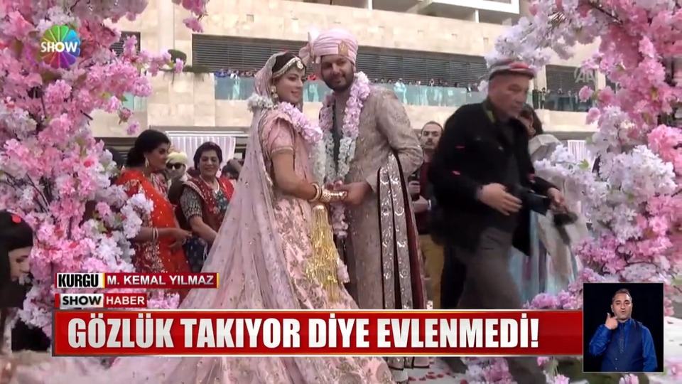 Gözlük kullanıyor diye evlenmedi!