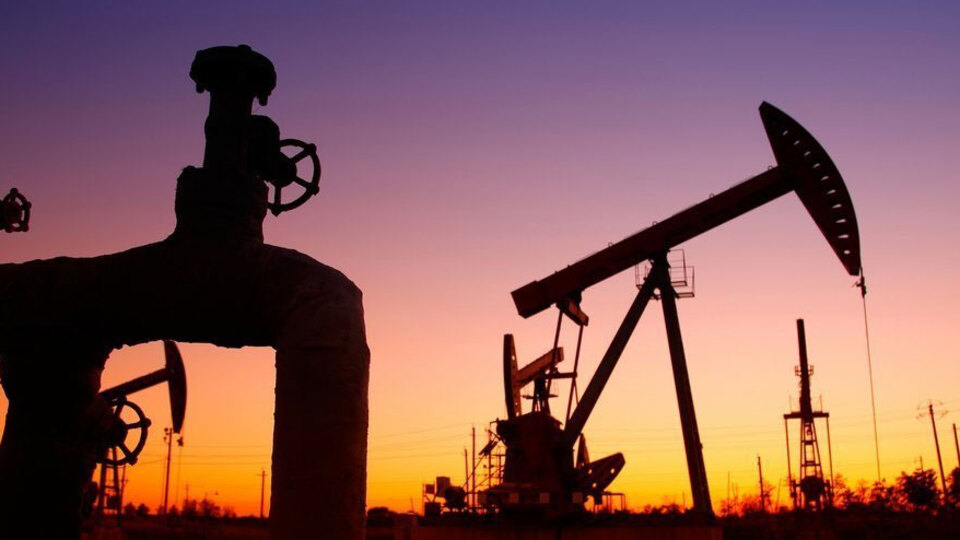 Brent petrol haftaya düşüşle başladı