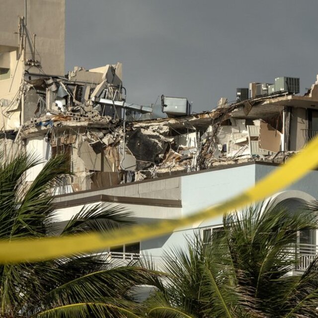 Miami'de çöken binada mucize kurtuluş arayışı