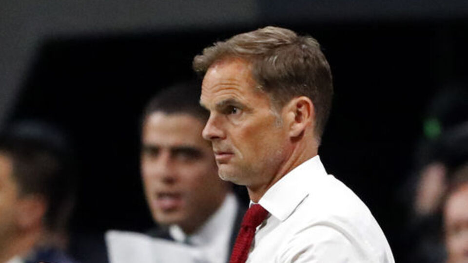 Frank de Boer ile yollar ayrıldı