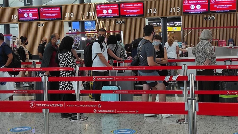 İGA, KKTC'ye gidecek yolcuları uyardı