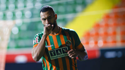 Fenerbahçe transferi açıkladı!