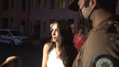 Ünlü oyuncunun eski sevgilisi, 7'si polis 12 kişiyi bıçakladı