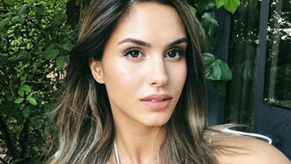 Ayşegül Çınar kimdir?