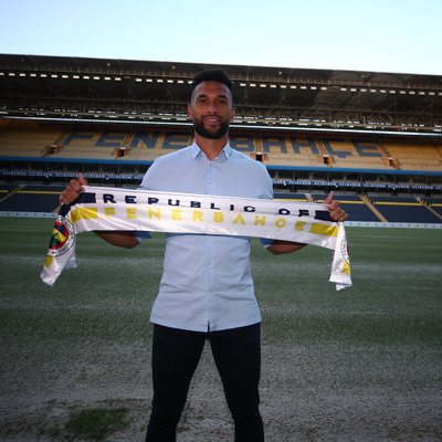 Fenerbahçe transferi resmen açıkladı!