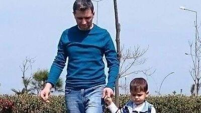 En acı kaza: Ömer, babasının otomobilinin altında can verdi