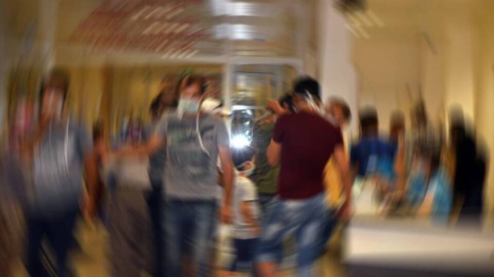 Tatilciler zehirlenme şüphesiyle hastanede