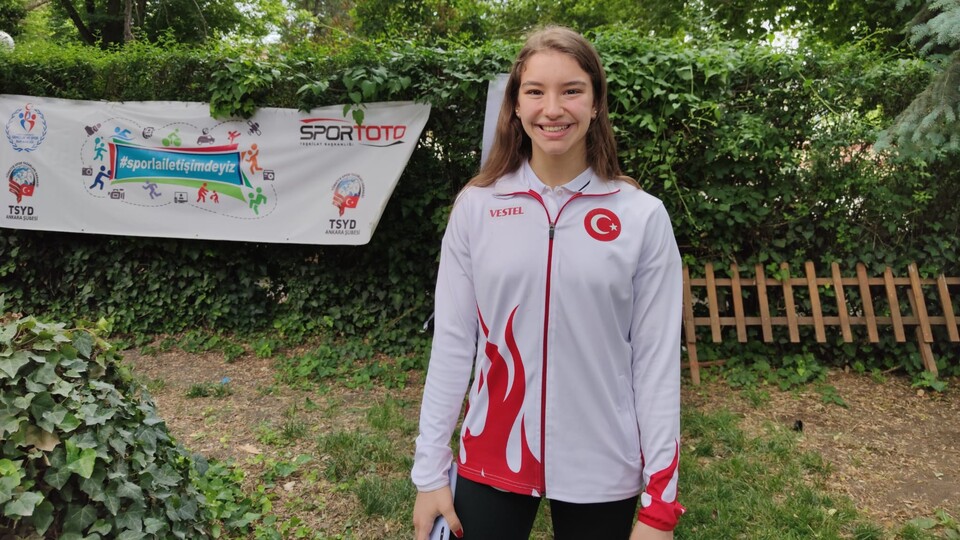 Onbaşı'ya "ayın sporcusu" ödülü