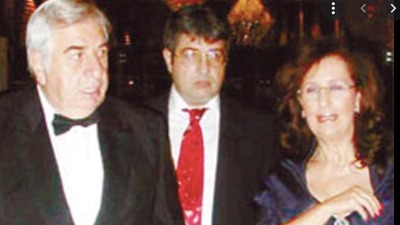 Ünlü iş insanının annesine hırsız şoku!