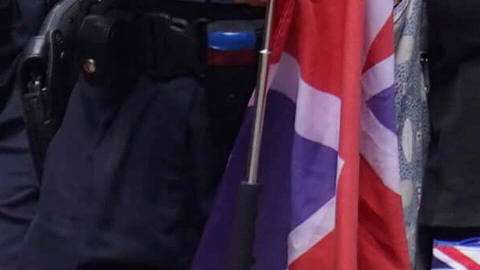 Hong Kong'un geleneksel protestolarına yasak