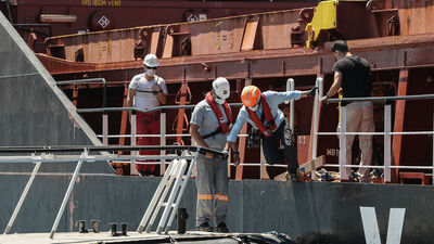 Kılavuz kaptanların zorlu mesaisi