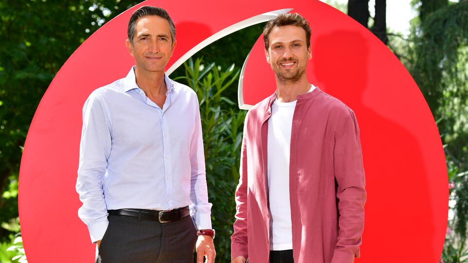 Taahhüt ve aşım ücretini kaldırdı