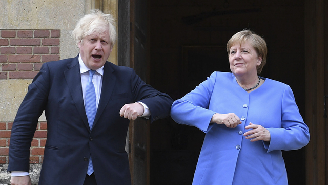 Merkel'in veda turlarında gündem: Covid-19