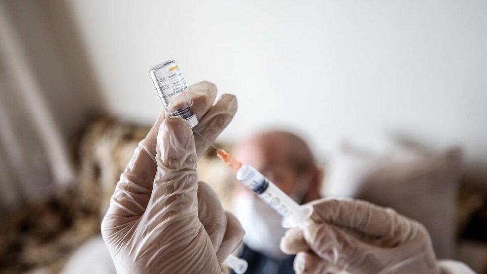 Hangi aşı daha etkili? Biontech mi, Sinovac mı?