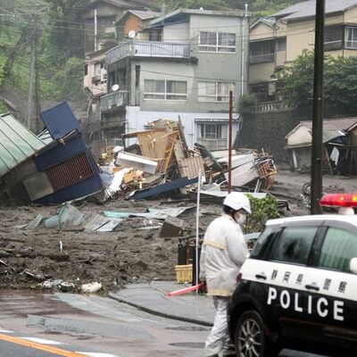 Japonya’yı sel ve heyelan vurdu: 20 kişi kayıp