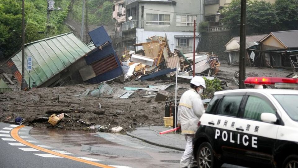 Japonya'yı sel ve heyelan vurdu: 20 kişi kayıp