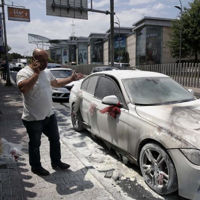 Düğün konvoyunda korku dolu anlar!