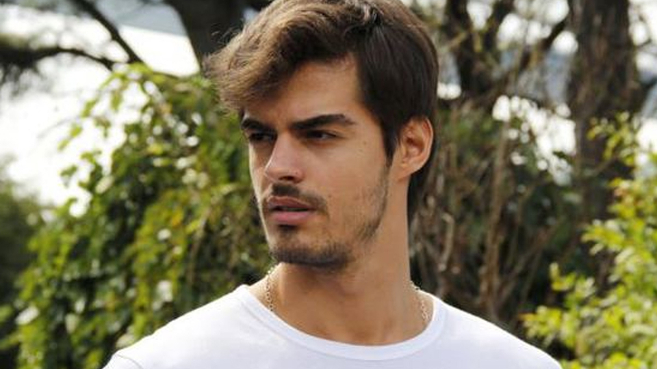 Berk Atan ile Selin Yağcıoğlu aşk yaşıyor!