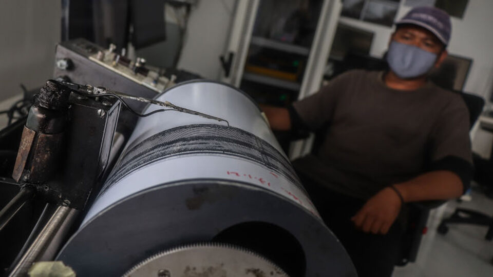 Fiji'de şiddetli deprem