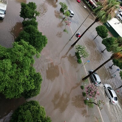 Sağanak kâbusu! 15 dakikada bu hale geldi