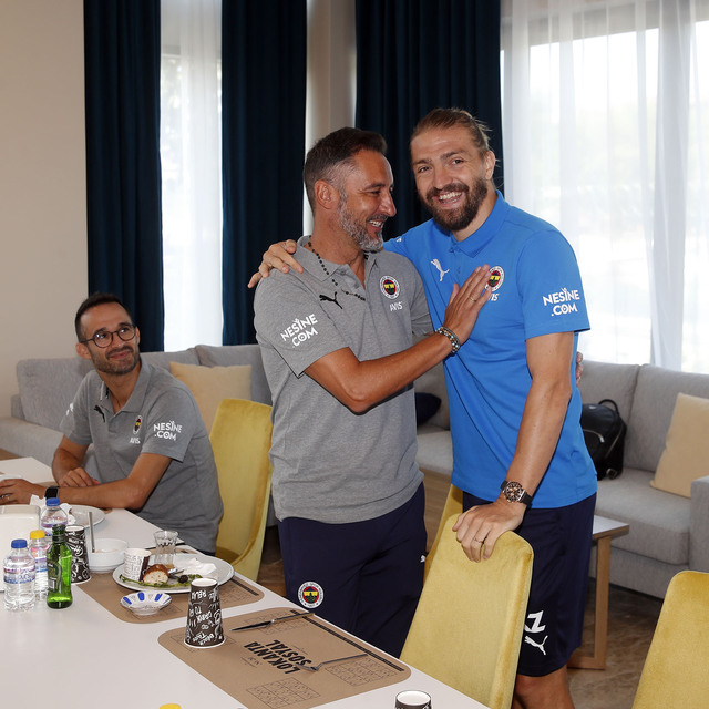Fenerbahçe paylaştı! Pereira ve Caner...