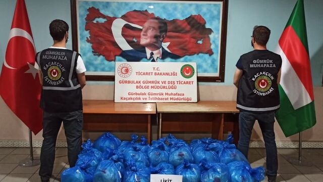 Gürbulak'ta en büyük miktarda likit eroin yakalandı!