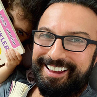 "Baba-kız kitap okuduk"