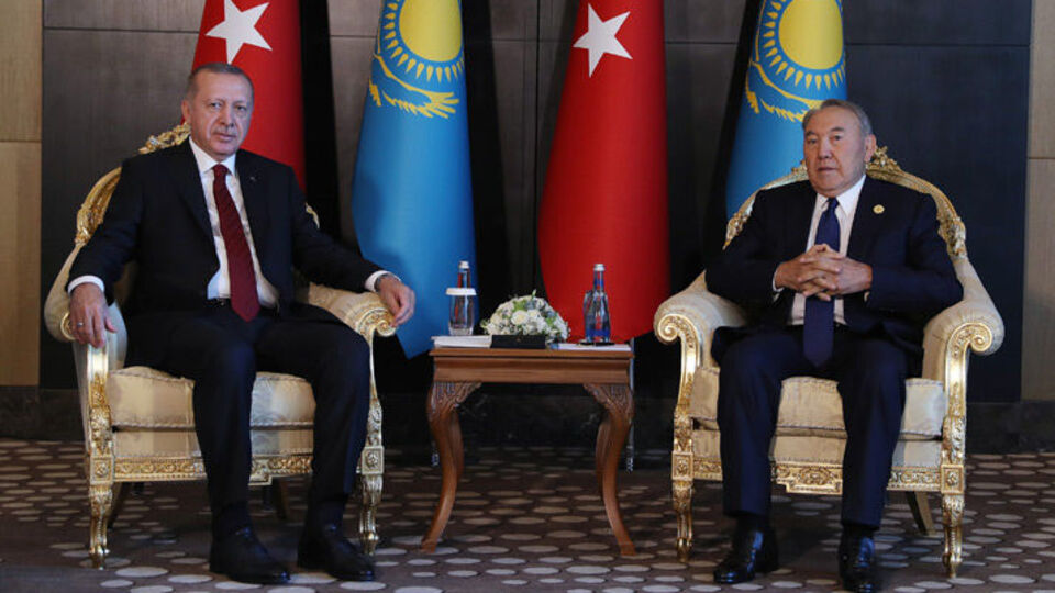 Nazarbayev'e doğum günü telefonu