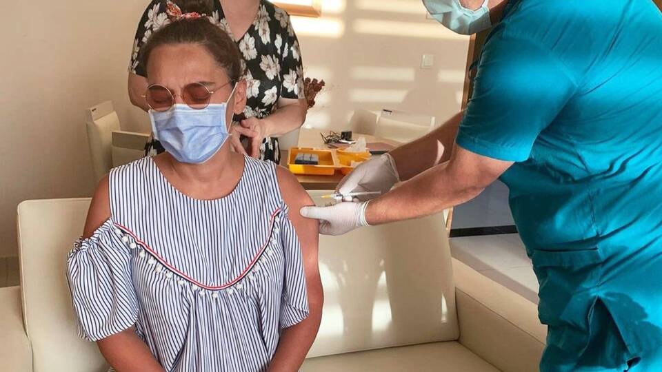 'Aşı olmadan bu iş bitmeyecek!'