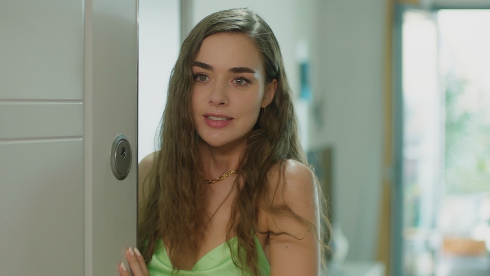 Cam Tavanlar 6. yeni bölüm tanıtımı yayında!