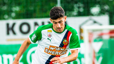 Yusuf Demir Barcelona'da