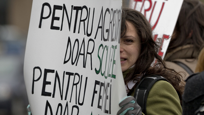 Covid-19 dönemi ve kadına yönelik şiddet: Romanya örneği