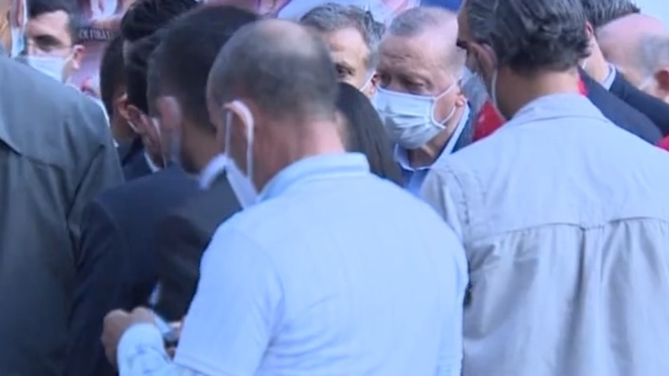 Cumhurbaşkanı Erdoğan Diyarbakır Anneleri'ni ziyaret etti