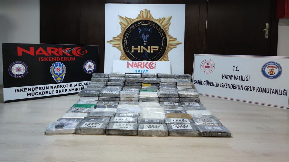 Zehir tacirlerine darbe! 176 kilo kokain ele geçirildi