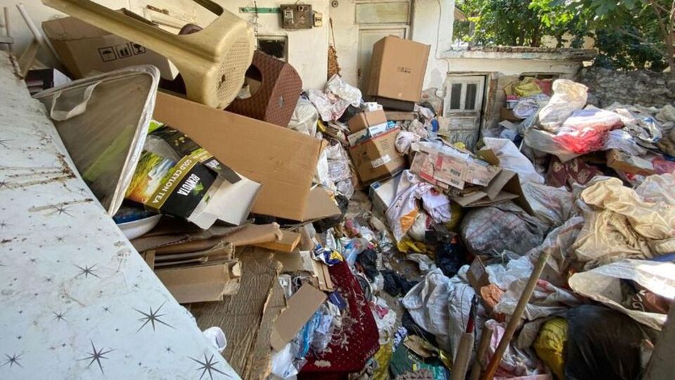 Kötü koku ekipleri harekete geçirdi