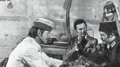 Tony Curtis onu Hollywood'a önerdi