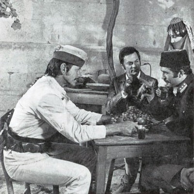 Tony Curtis onu Hollywood'a önerdi