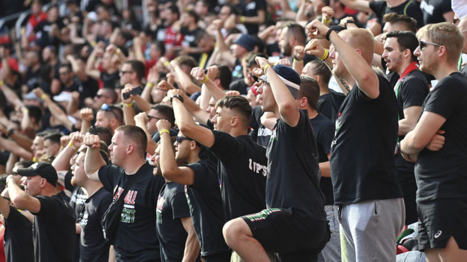 Macaristan'a 3 maç ceza