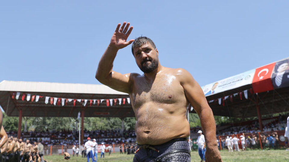 Recep Kara kısa süreli baygınlık geçirdi