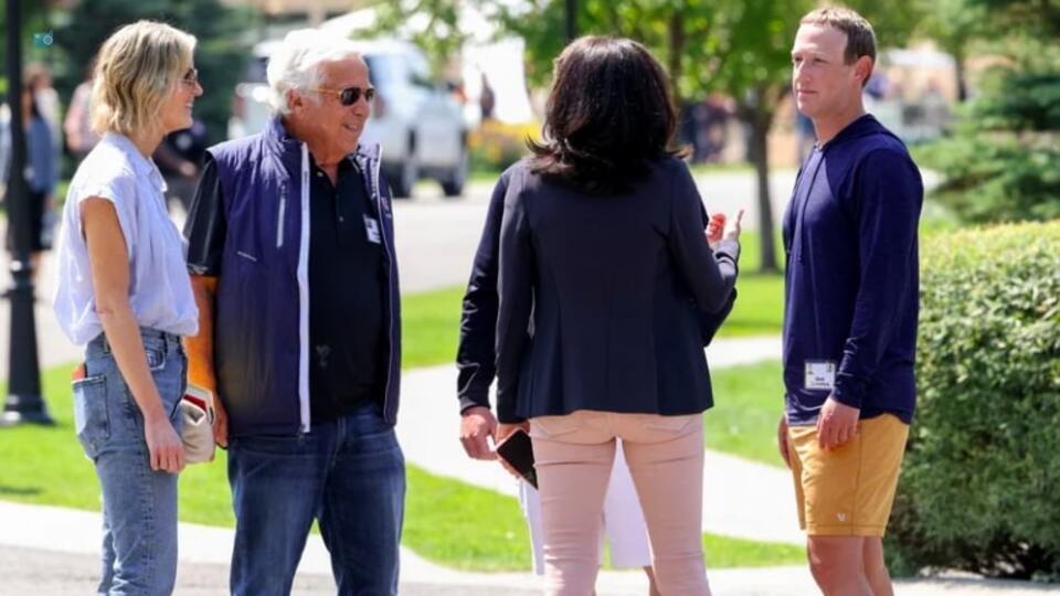 Dünya zenginleri yaz kampında!